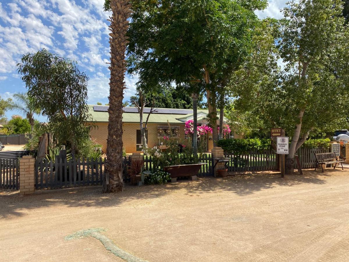 Capricorn Holiday Park Carnarvon Eksteriør bilde